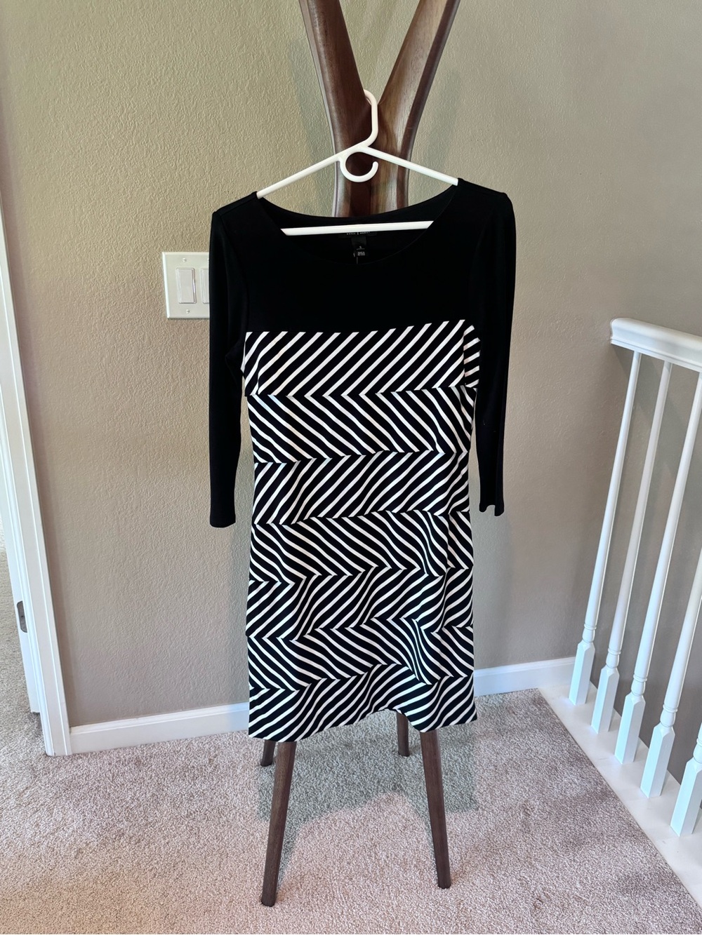 White House Black Market Black and White Chevron Long-Sleeve Sheath Dress